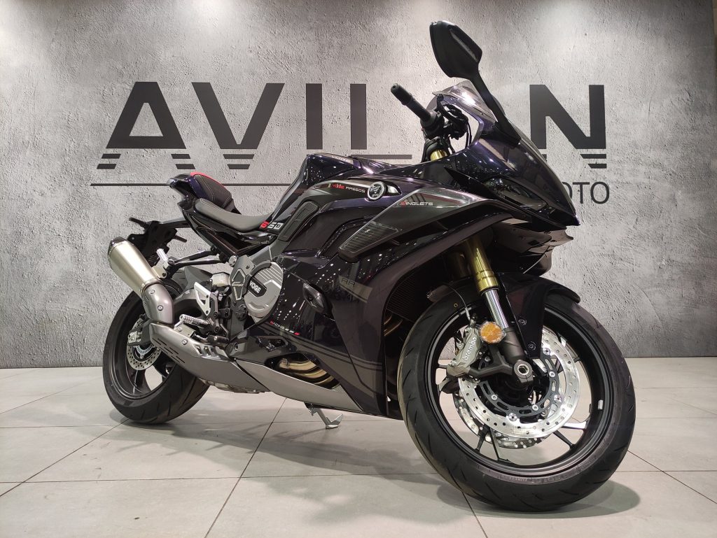 cbb8035a53b1921b8d0212614d8c354e