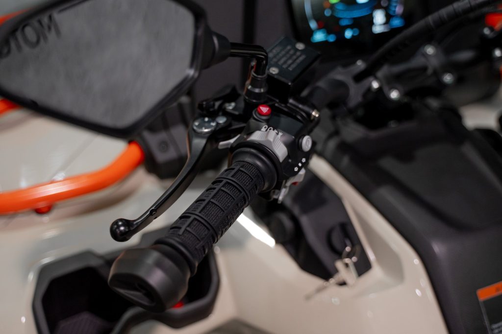 ec0efcc2057fa9df66562180b8336753