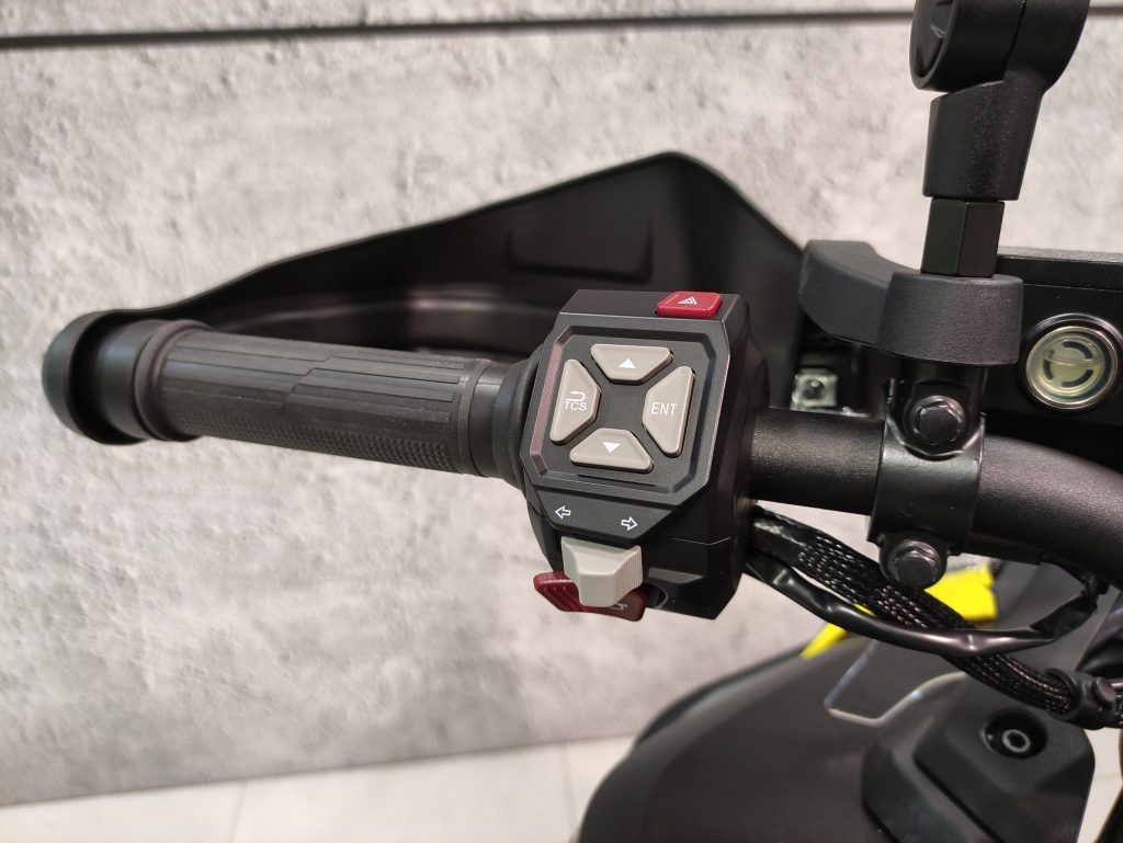 8b1cfa6c2a7bf6c871eb0030fa3a01c9